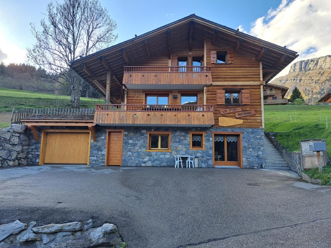 Appartement Cosy Face Aux Aravis Le Grand-Bornand Exterior foto